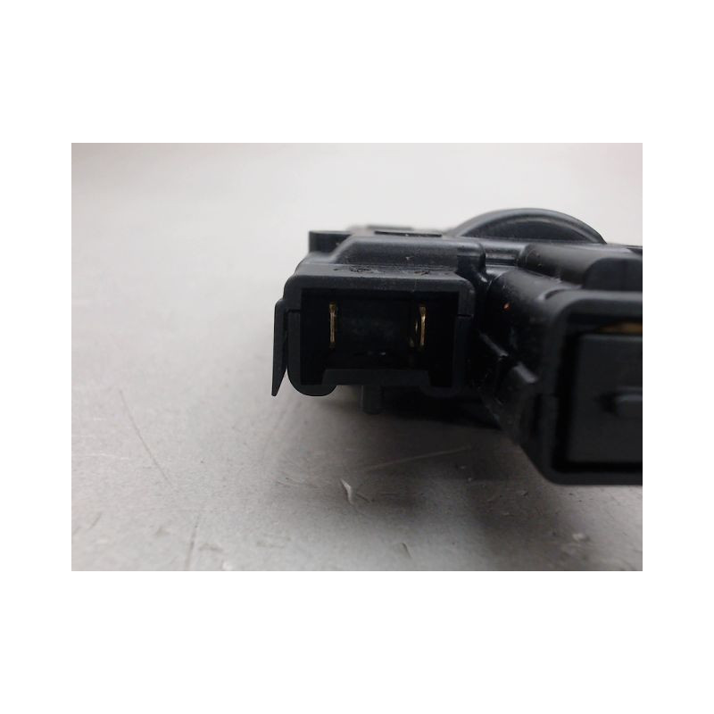 ACTIONNEUR TRAPPE CARBURANT RENAULT MEGANE