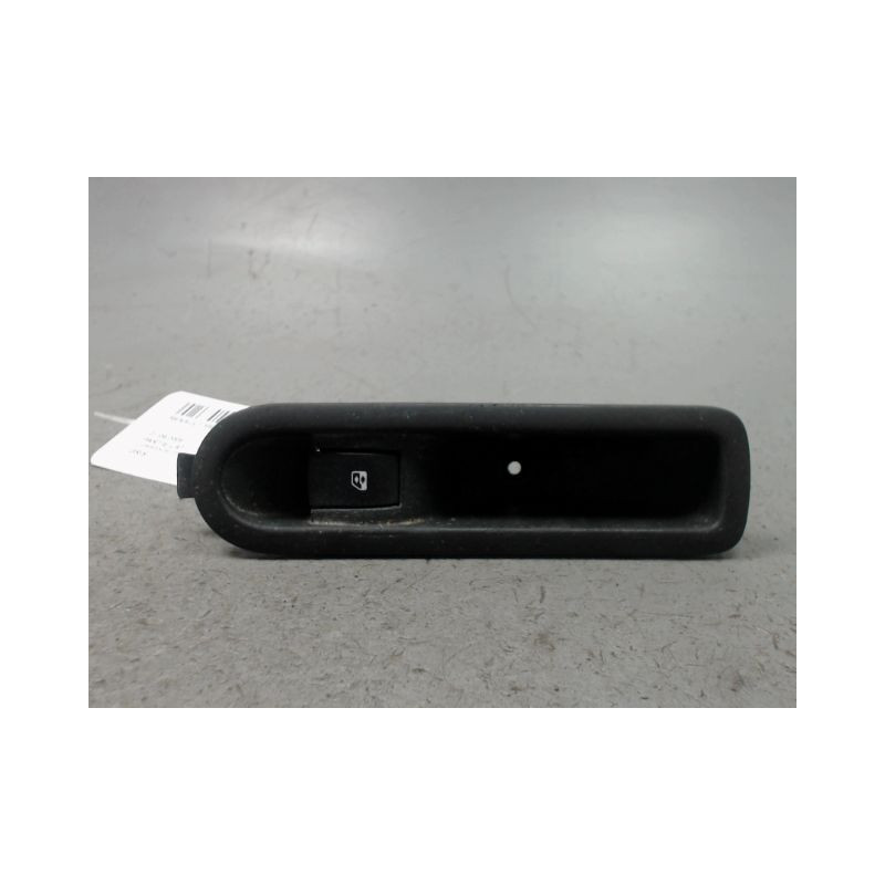 COMMANDE LEVE-GLACE PORTE ARD RENAULT MEGANE