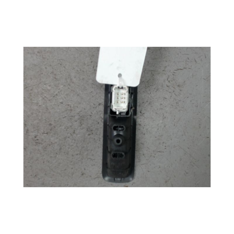 COMMANDE LEVE-GLACE PORTE ARD RENAULT MEGANE