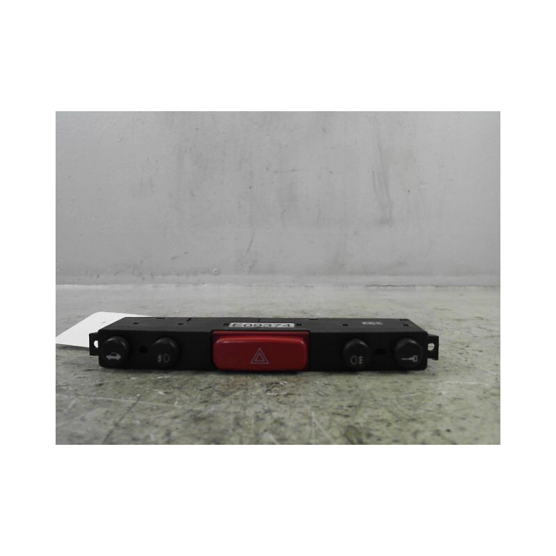 BOUTON DE WARNING ALFA ROMEO 147 5P