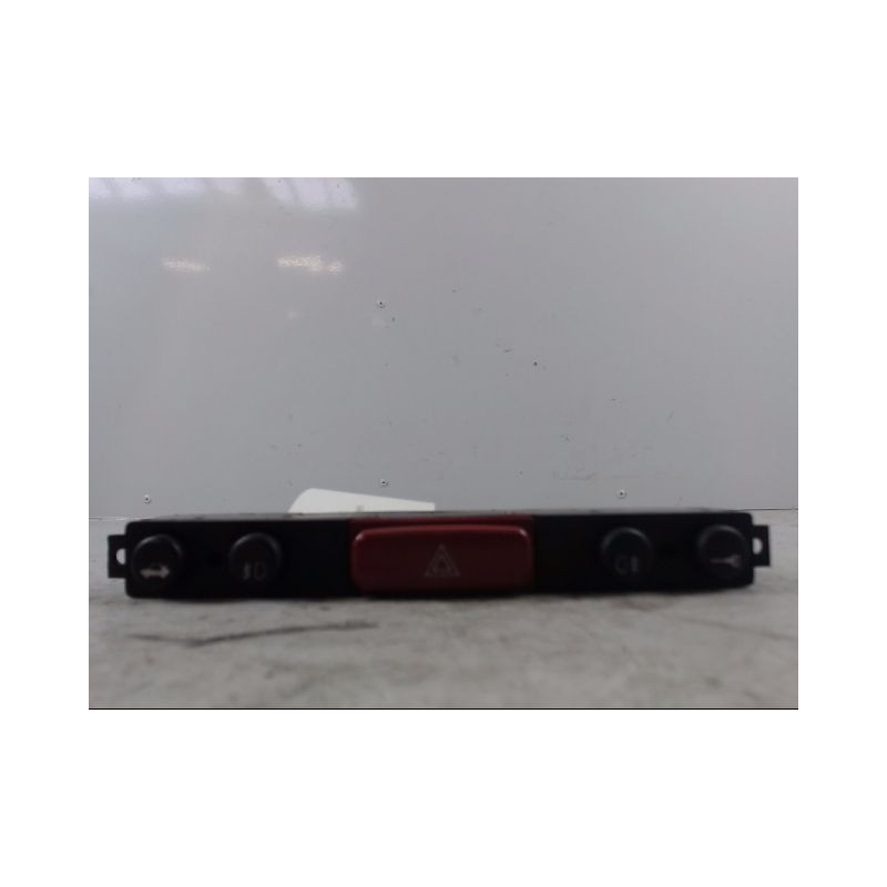 BOUTON DE WARNING ALFA ROMEO 147 2004-