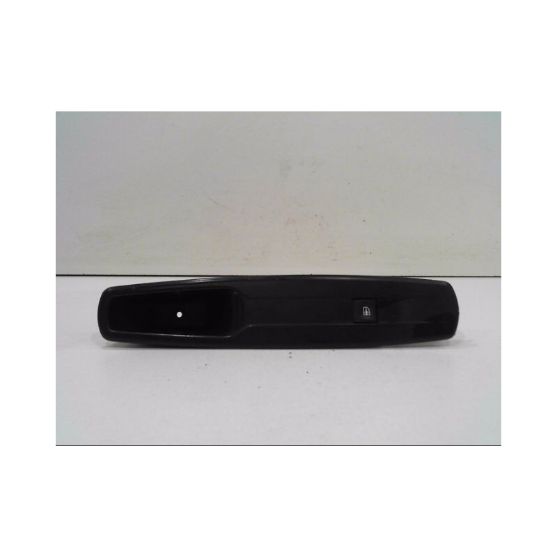 COMMANDE LEVE-GLACE PORTE AVD RENAULT MEGANE