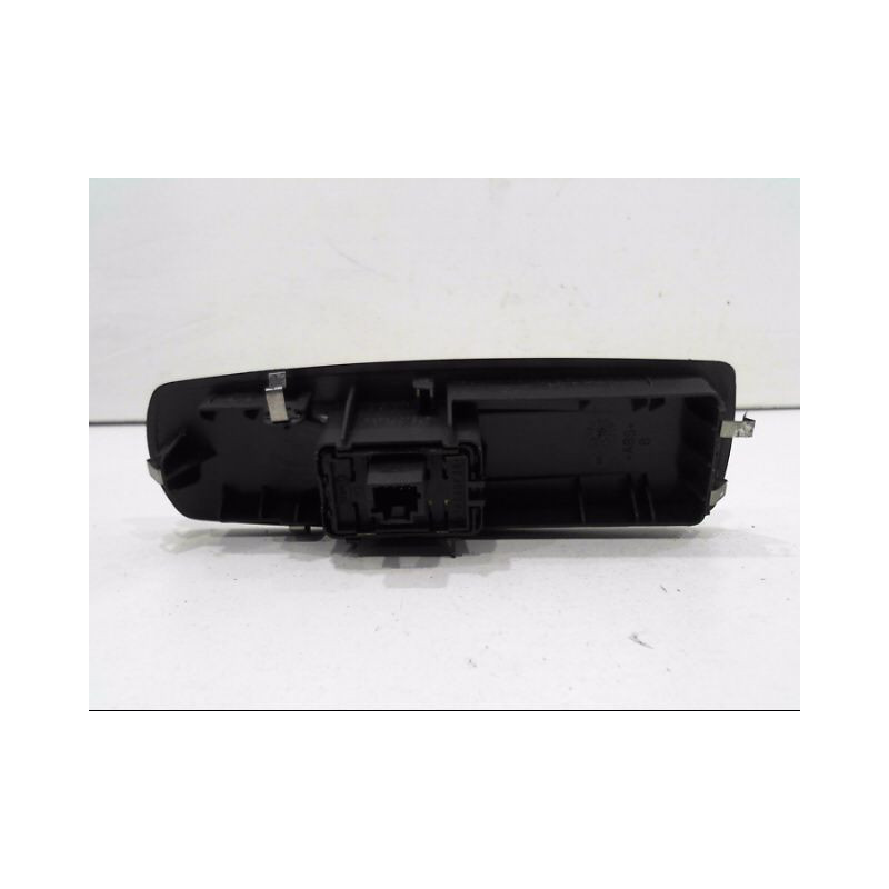 COMMANDE LEVE-GLACE PORTE AVD RENAULT LAGUNA