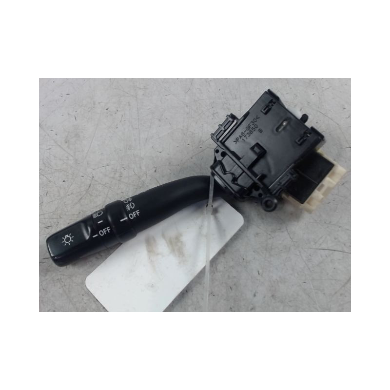 COMMANDE CLIGNOTANT TOYOTA COROLLA VERSO 2004-2007