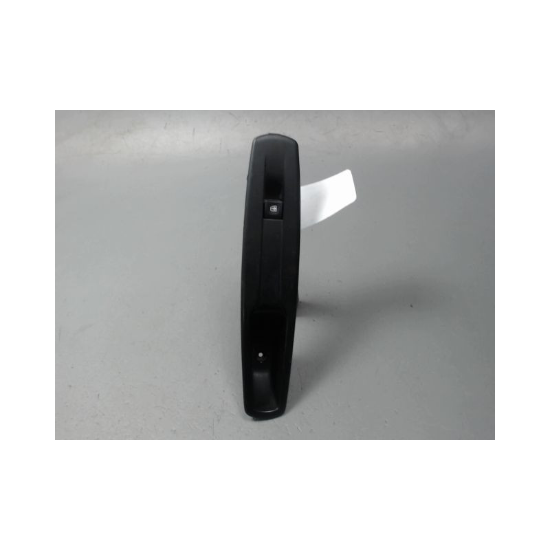 COMMANDE LEVE-GLACE PORTE AVD RENAULT MEGANE