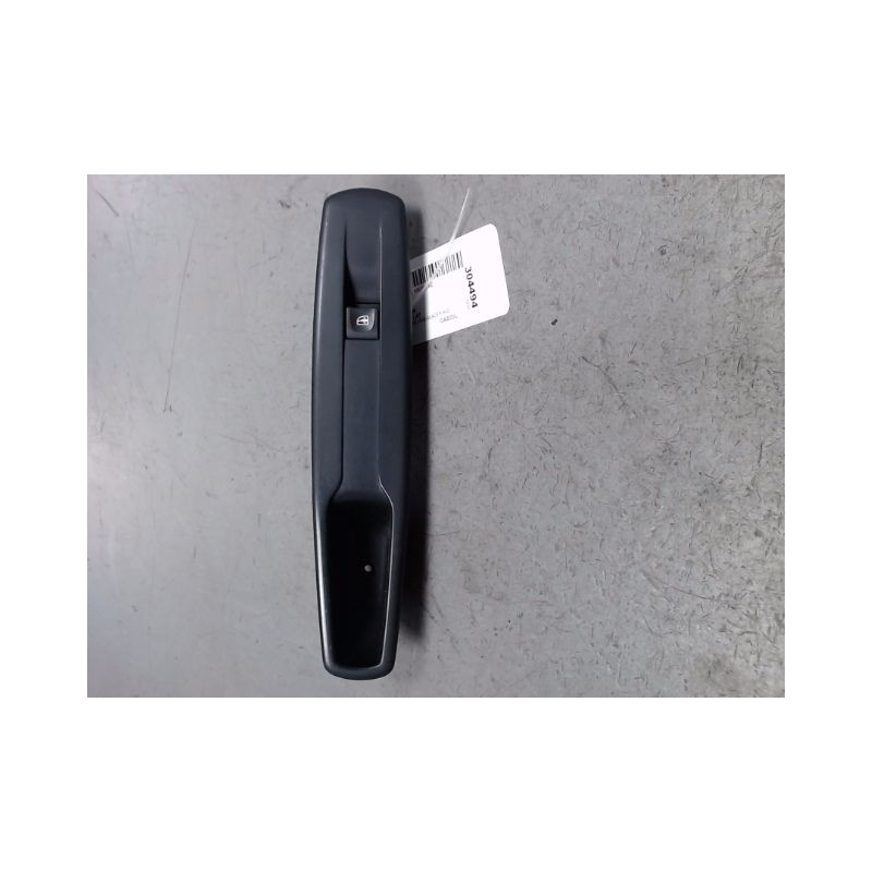 COMMANDE LEVE-GLACE PORTE AVD RENAULT MEGANE