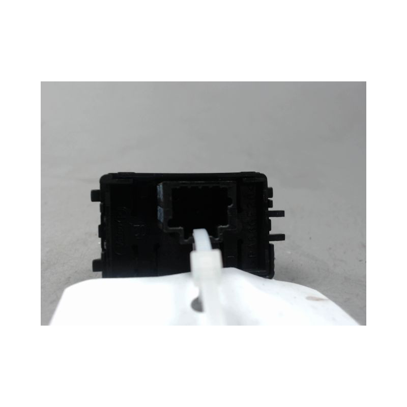 COMMANDE LEVE-GLACE PORTE AVD RENAULT MEGANE