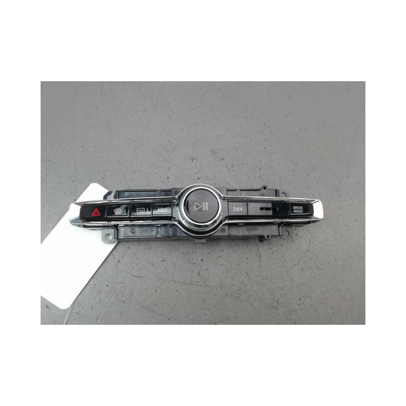 BOUTON DE WARNING VOLVO XC40