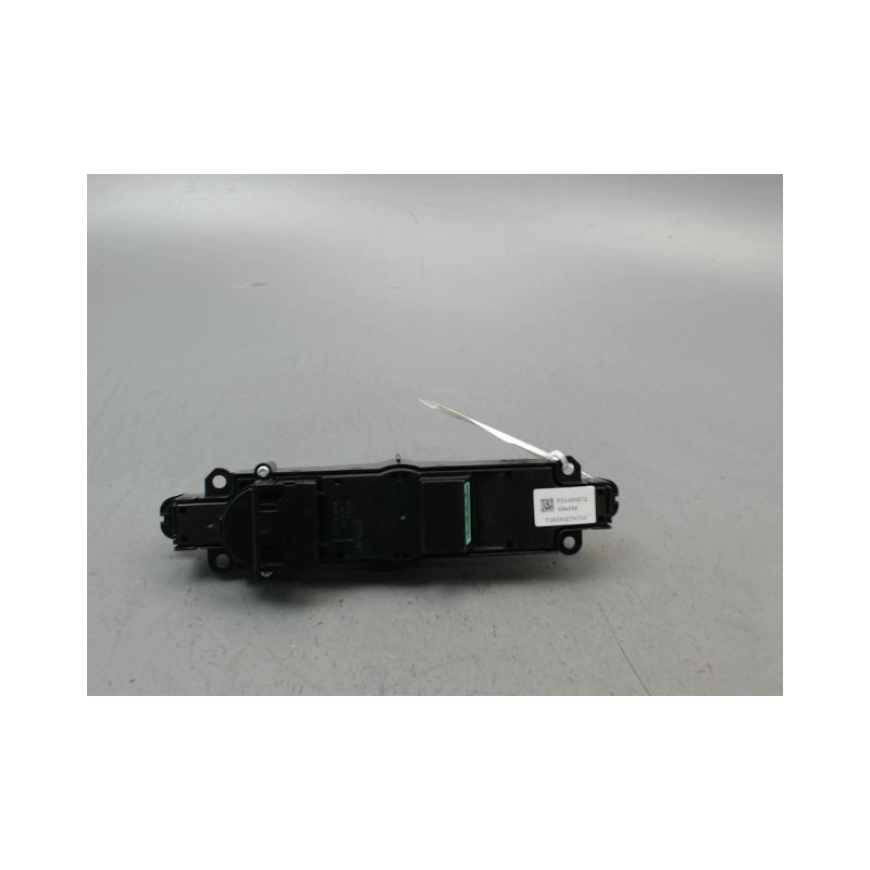 BOUTON DE WARNING VOLVO XC40