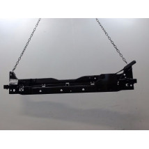 TRAVERSE SUPERIEURE ARMATURE AVANT VOLVO XC40