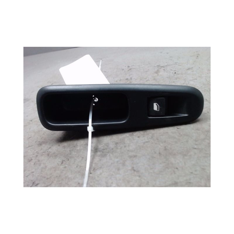 COMMANDE LEVE-GLACE PORTE ARD PEUGEOT 3008 2009-