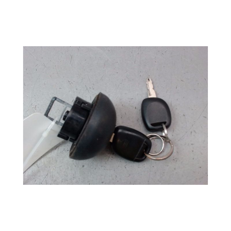 BOUCHON RESERVOIR A CARBURANT RENAULT CLIO CAMPUS II Phase 1 2006-2009