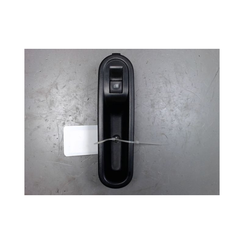 COMMANDE LEVE-GLACE PORTE AVD RENAULT TWINGO