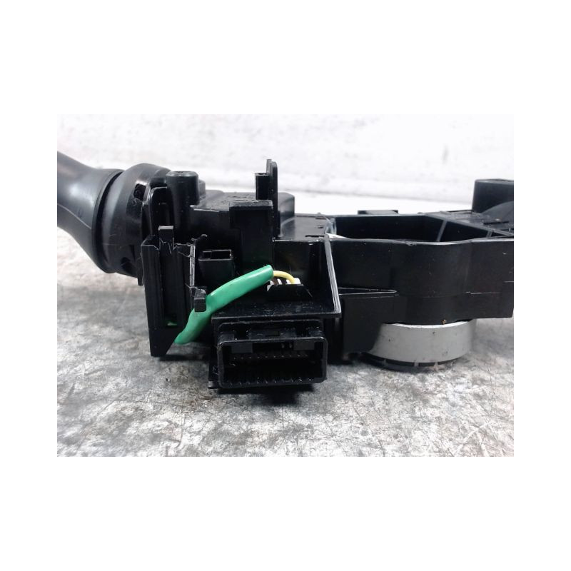 COMMANDE CLIGNOTANT TOYOTA YARIS II 2010-