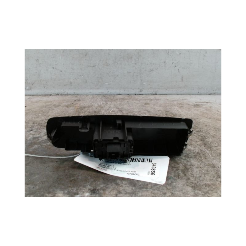 COMMANDE LEVE-GLACE PORTE AVD RENAULT LAGUNA III 2009-