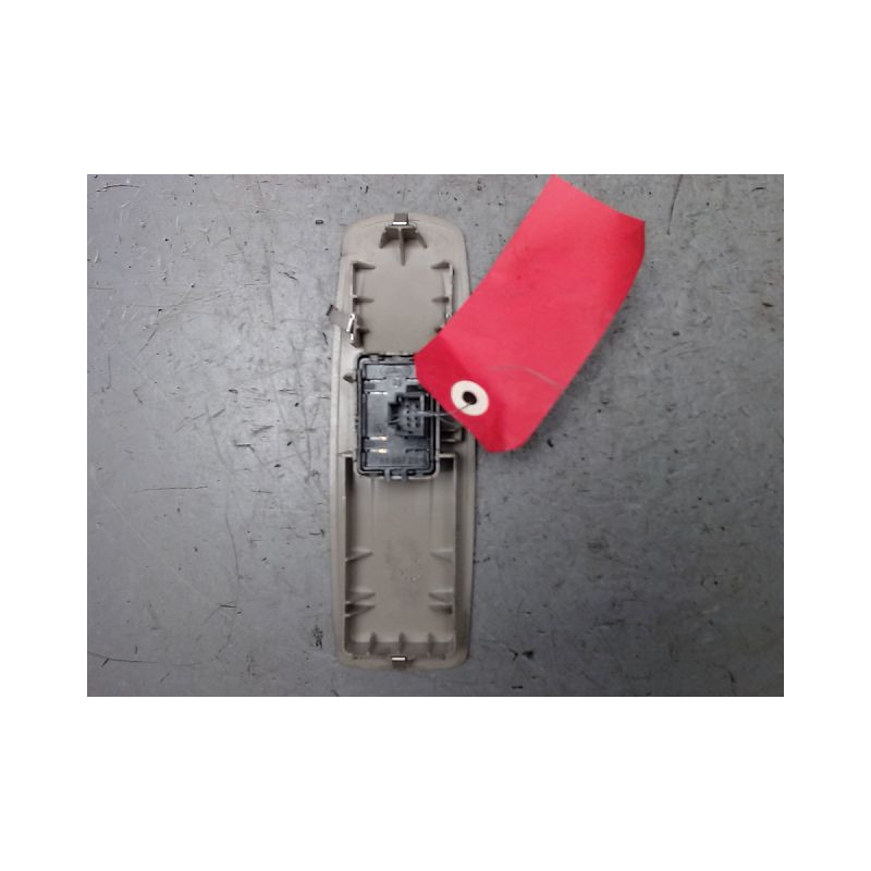 COMMANDE LEVE-GLACE PORTE AVD RENAULT MEGANE 3 PHASE 1 DIESEL