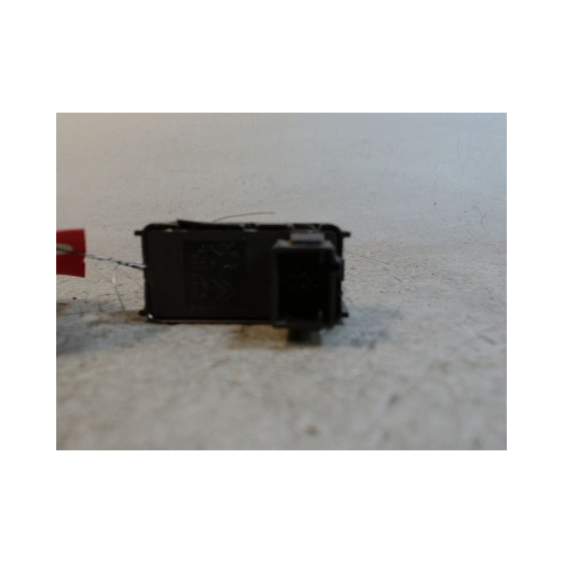COMMANDE LEVE-GLACE PORTE ARD PEUGEOT 3008 1 PHASE 1 1.6 HDI - 8V TU