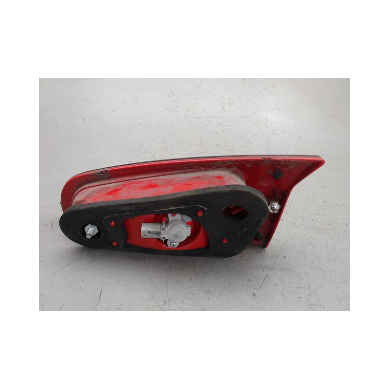 FEU ARRIERE INTERIEUR GAUCHE ALFA ROMEO 147