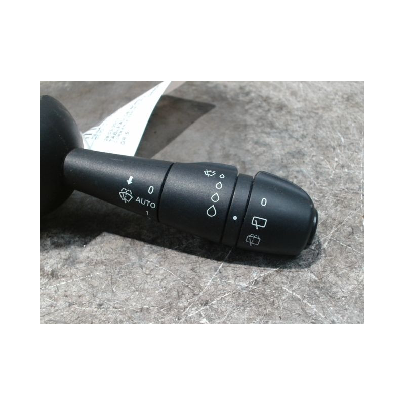 COMMANDE ESSUIE GLACE RENAULT CLIO IV