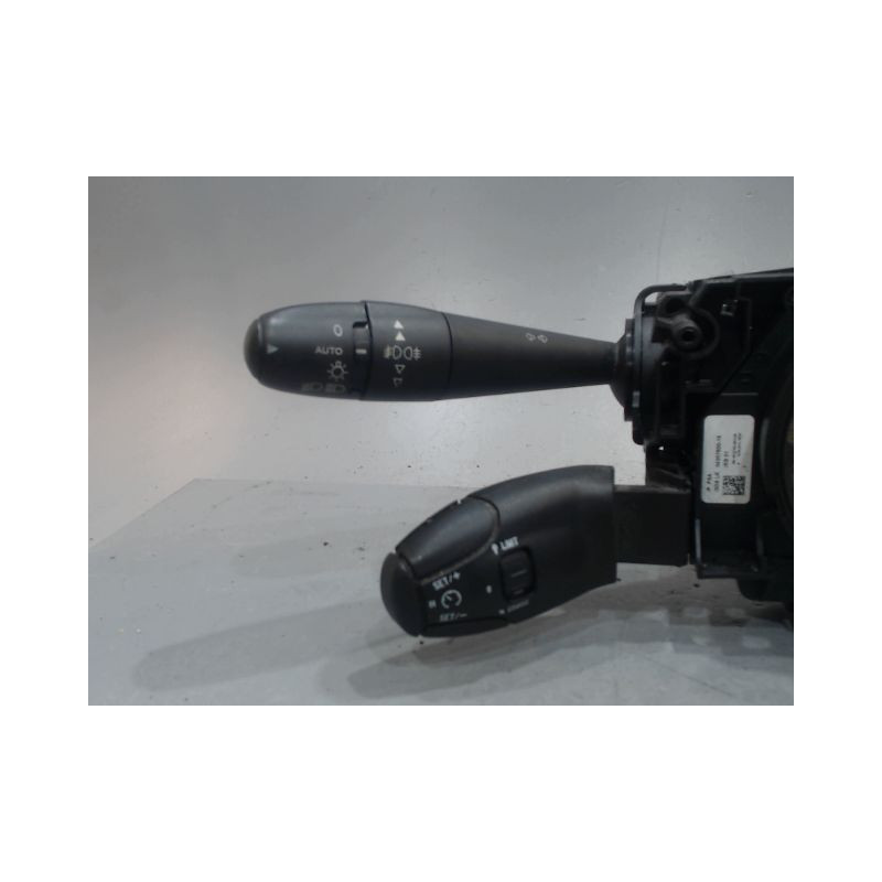BLOC COMMODOS PEUGEOT 5008