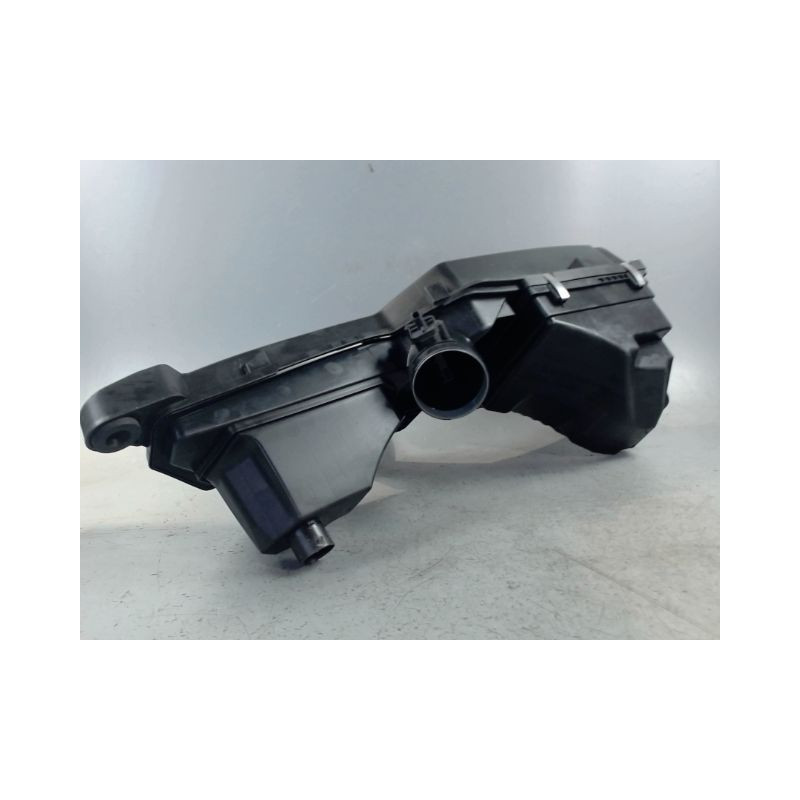 BOITIER FILTRE A AIR B.M.W. SERIE 1