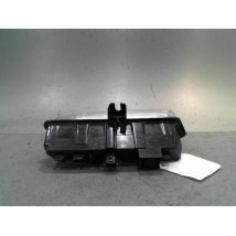 FEUX POSITION GAUCHE RENAULT CLIO