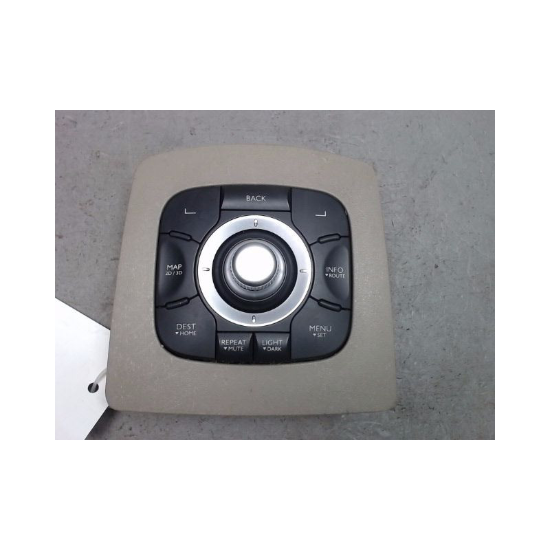 COMMANDE GPS RENAULT MEGANE III 2008-