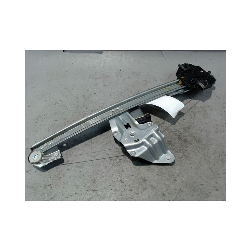 MECANISME+MOTEUR LEVE-GLACE AVANT DROIT DACIA SANDERO 2008-