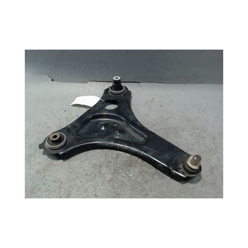 TRIANGLE INFERIEUR AVANT DROIT RENAULT TWINGO