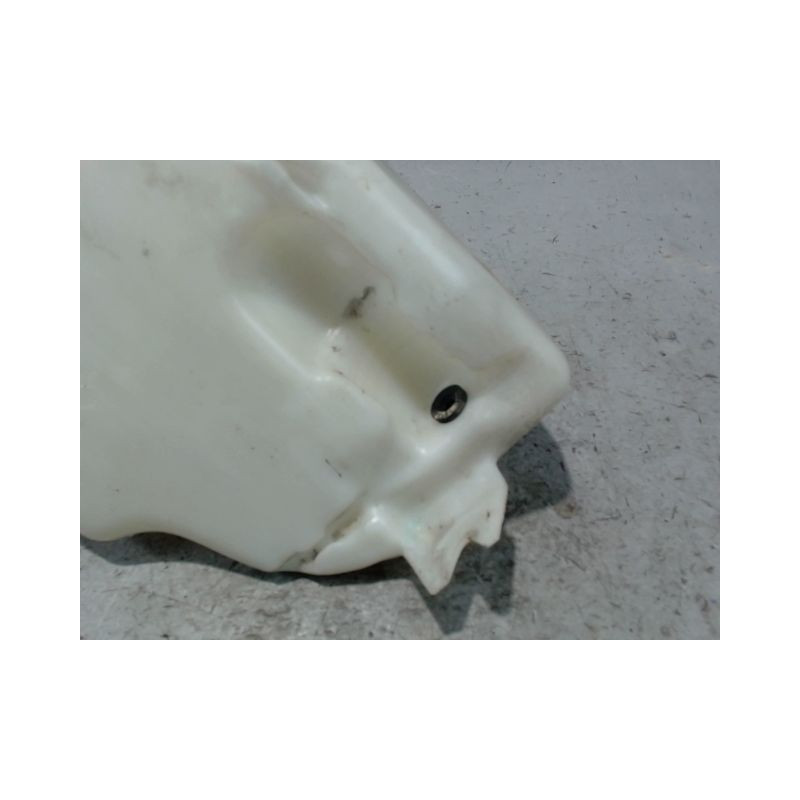RESERVOIR LAVE-GLACE AVANT VOLKSWAGEN GOLF IV CABRIOLET 98-2004