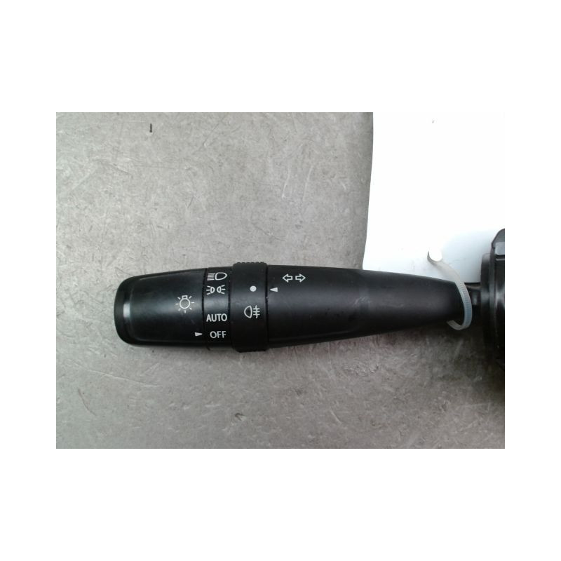 COMMANDE ECLAIRAGE SUZUKI SWIFT III 2005-2011