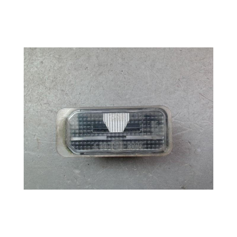 ECLAIREUR PLAQUE DE POLICE DROIT FORD FIESTA VI PHASE 1 2008-...