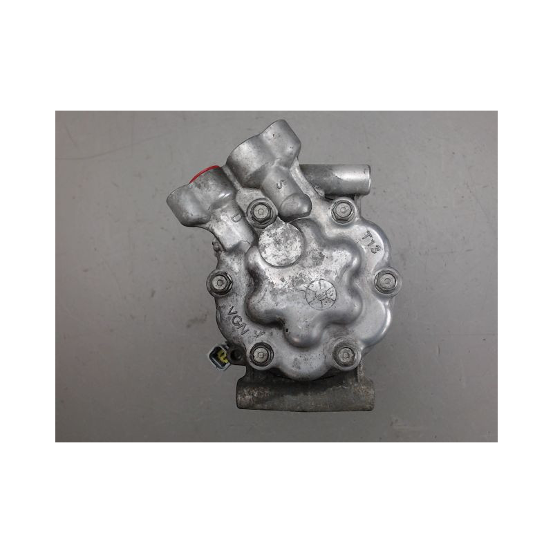 COMPRESSEUR AIR CONDITIONNE NISSAN JUKE