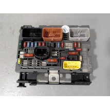 BOITE A FUSIBLES CITROEN C4