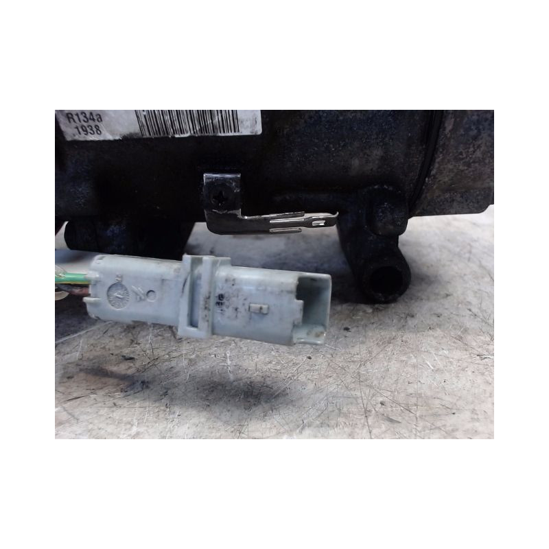 COMPRESSEUR AIR CONDITIONNE NISSAN JUKE