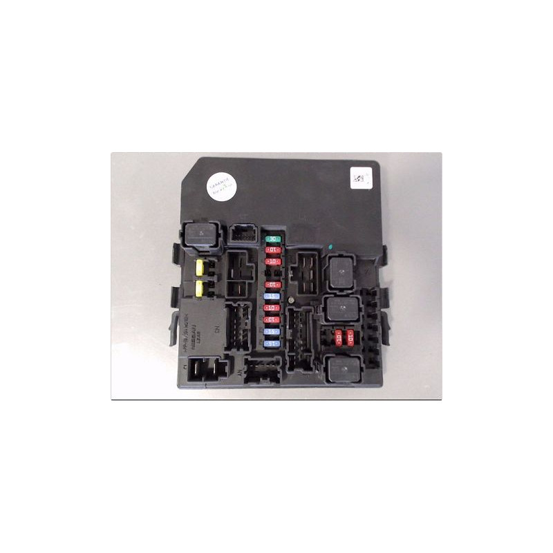 BOITE A FUSIBLES NISSAN NV200 FOURGON 2009-