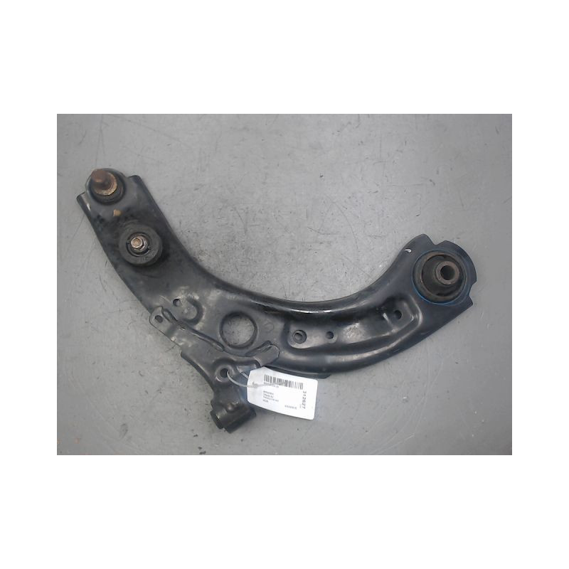 TRIANGLE INFERIEUR AVANT DROIT MAZDA CX-30