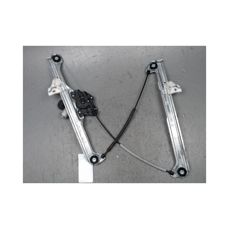 MECANISME+MOTEUR LEVE-GLACE AVANT DROIT MAZDA CX-30