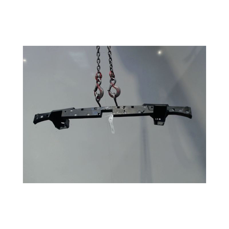 SUPPORT CENTRAL PARE-CHOC ARRIERE  MAZDA CX-30