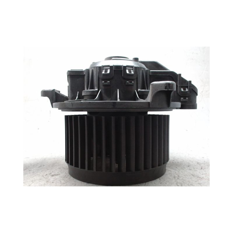 MOTEUR VENTILATEUR CHAUFFAGE FORD PUMA