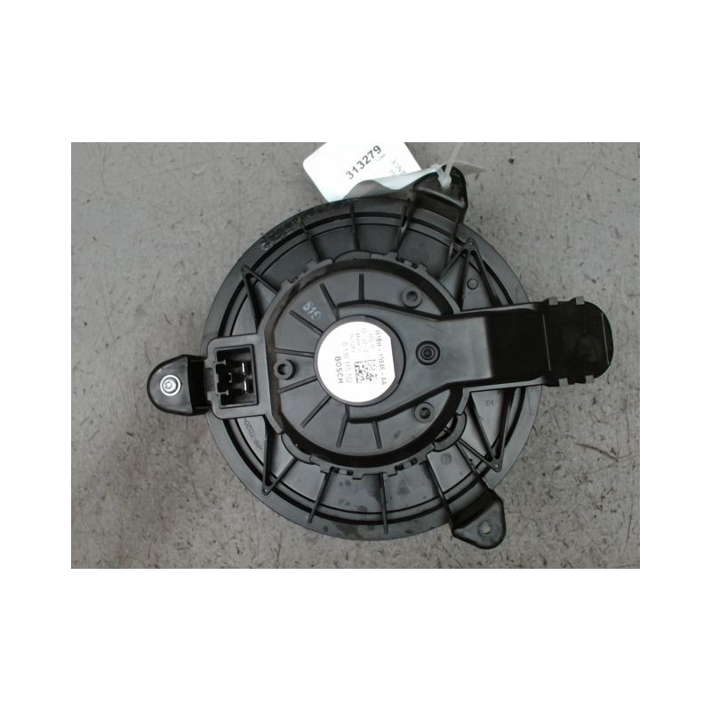 MOTEUR VENTILATEUR CHAUFFAGE FORD PUMA