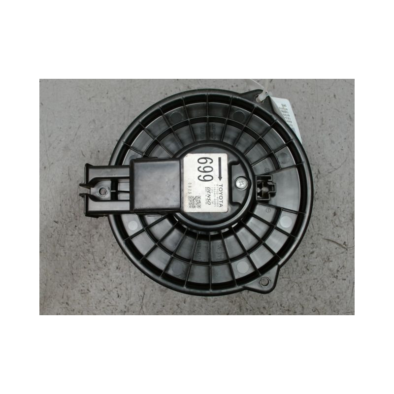 MOTEUR VENTILATEUR CHAUFFAGE TOYOTA RAV4 2003-