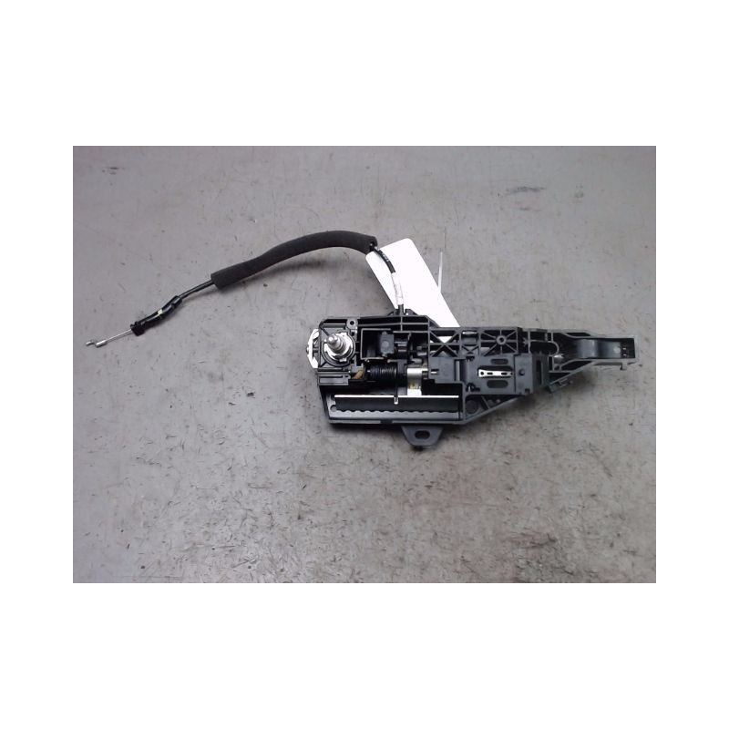 POIGNEE EXTERIEURE PORTE AVANT GAUCHE RENAULT CAPTUR