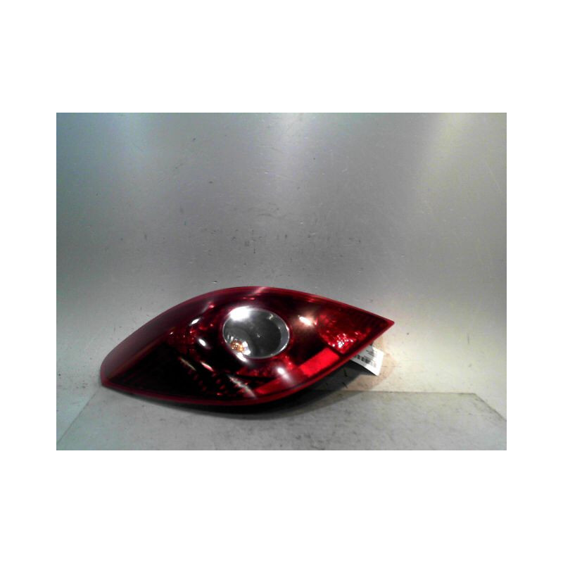 FEU ARRIERE GAUCHE  OPEL CORSA