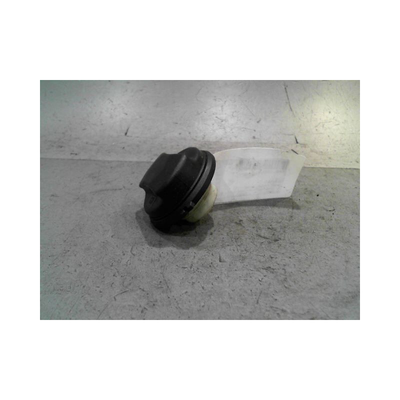 BOUCHON RESERVOIR A CARBURANT OPEL CORSA