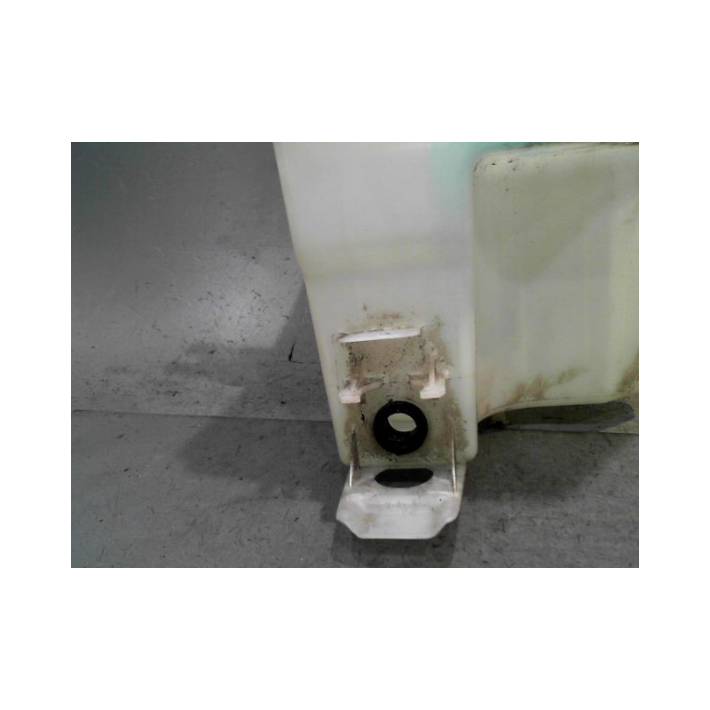 RESERVOIR LAVE-GLACE AVANT HYUNDAI I30