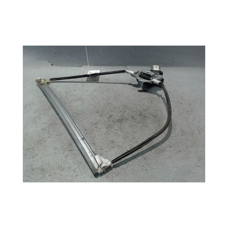 MECANISME+MOTEUR LEVE-GLACE AVANT DROIT RENAULT CLIO II CAMPUS 06-