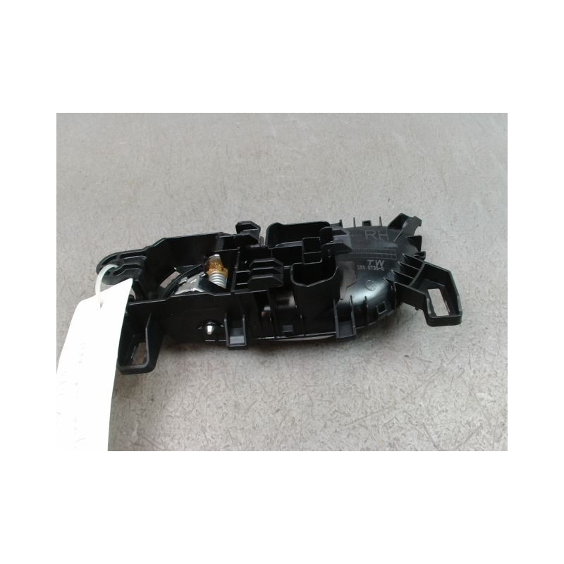 POIGNEE INTERIEURE PORTE AVANT DROIT NISSAN QASHQAI BREAK II Phase 1 2014-...