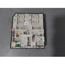 BOITE A FUSIBLES RENAULT MEGANE