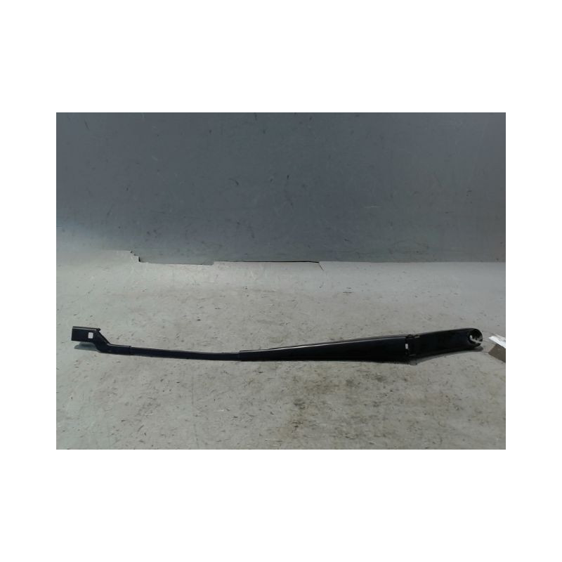 BRAS ESSUIE-GLACE AVANT DROIT VOLKSWAGEN TIGUAN 2009-
